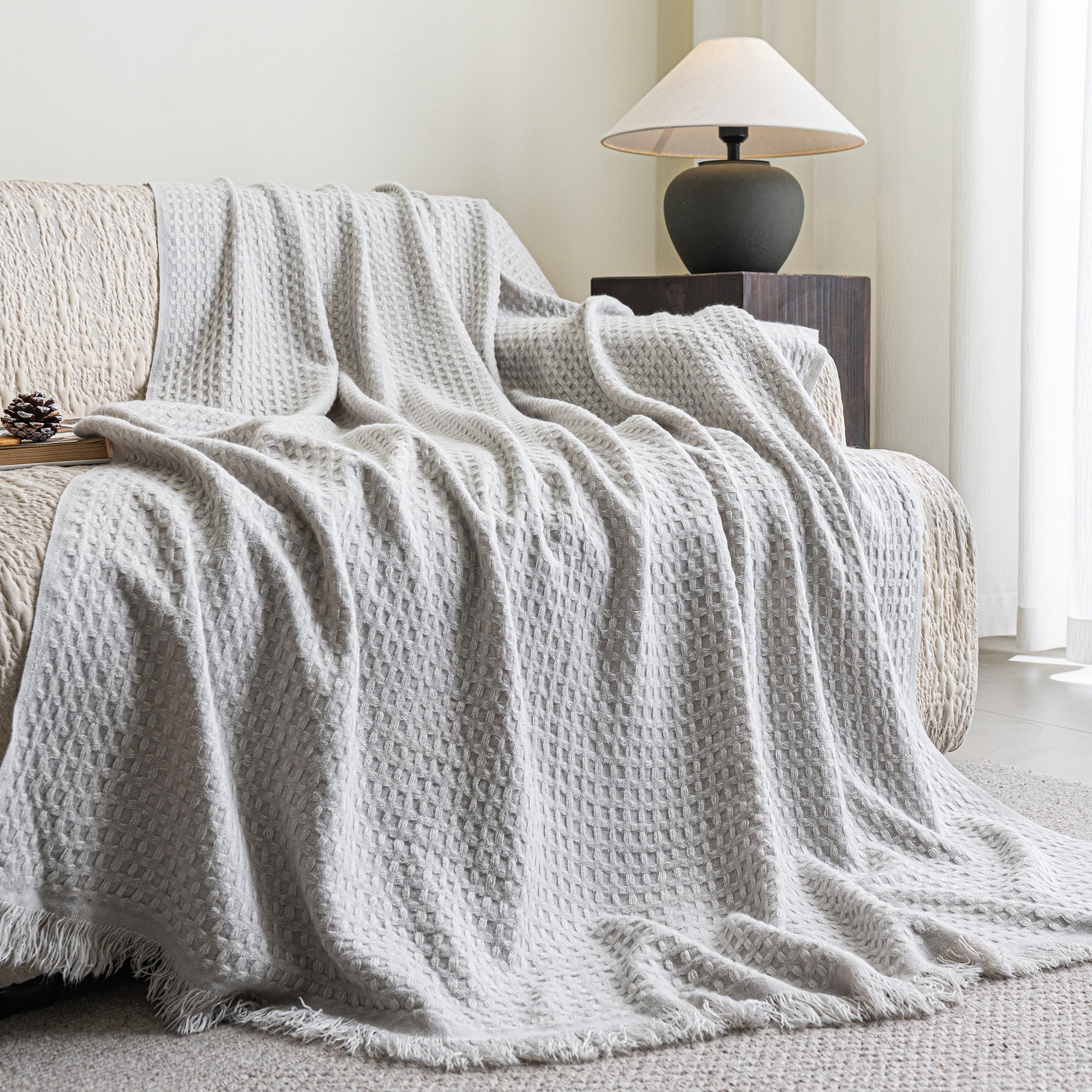 SoftHaven Waffle Weave Lightweight Throw Blanket